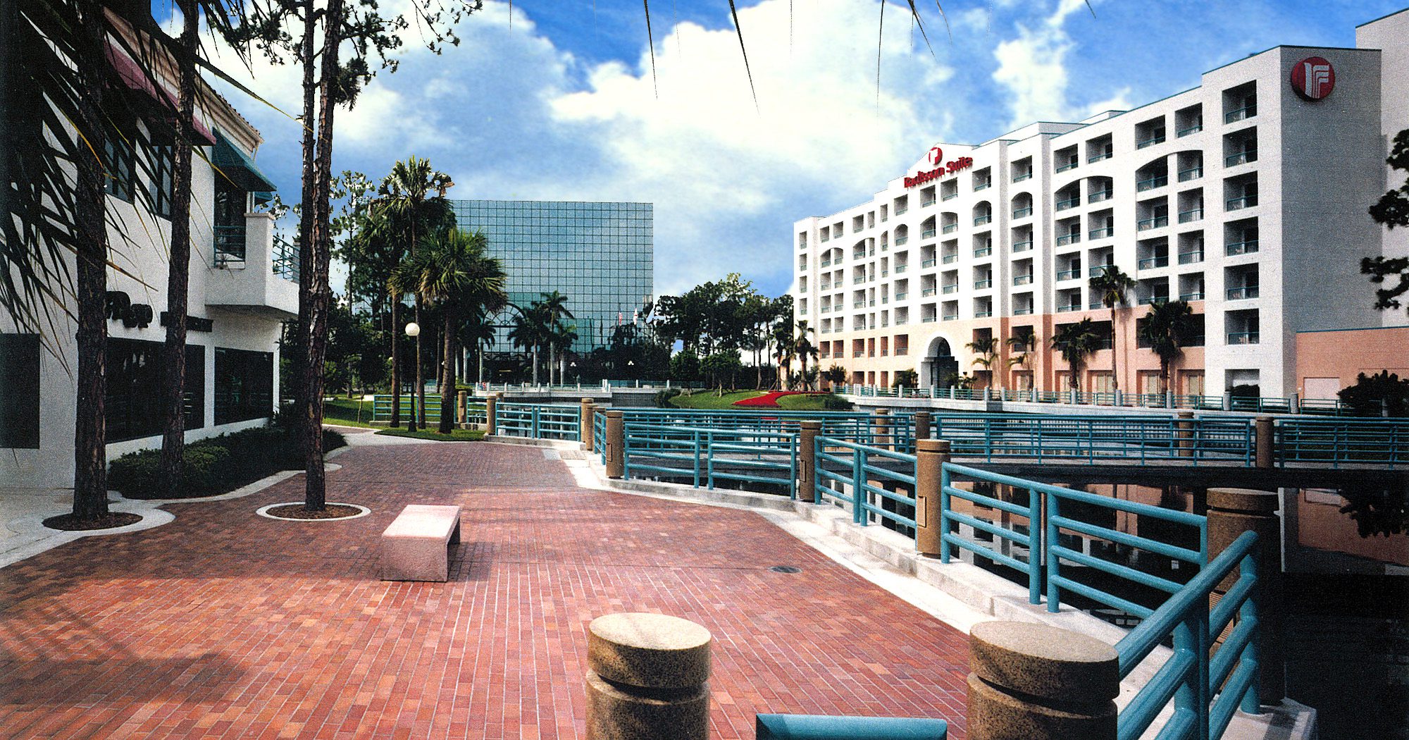 Radisson_Web_02